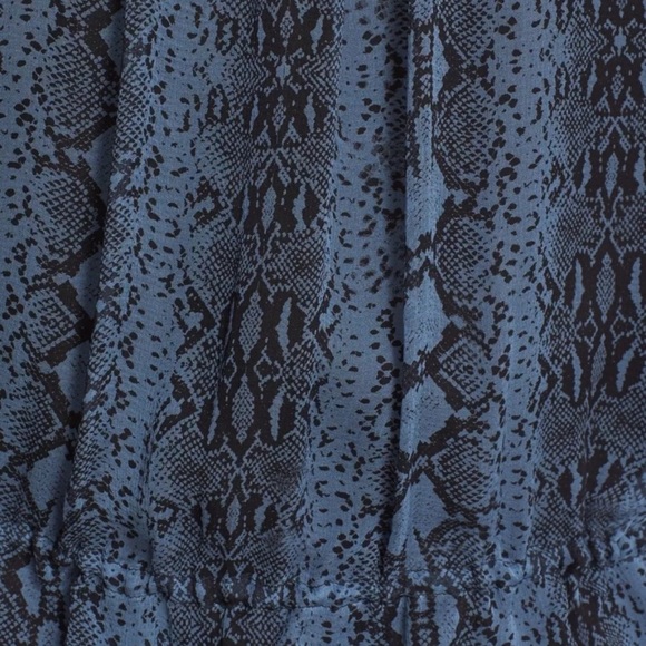 Rebecca Taylor snake skin 100% silk blouse blue size US 6 - Picture 13 of 13